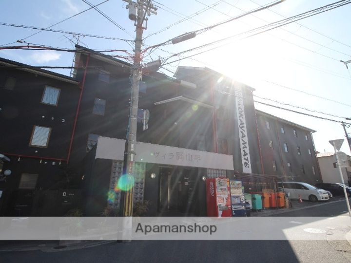 大阪府枚方市岡山手町の賃貸マンションの外観