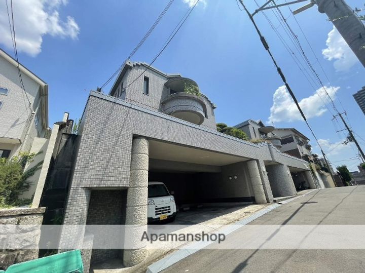 グランパティオ山之手の外観