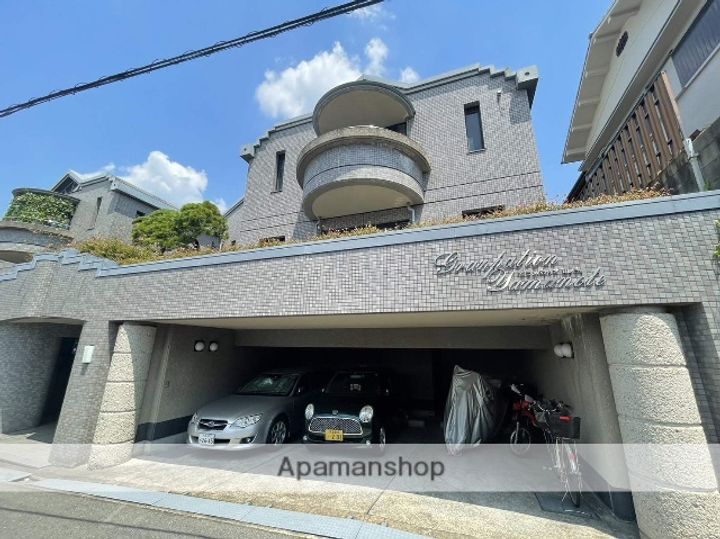 グランパティオ山之手の外観