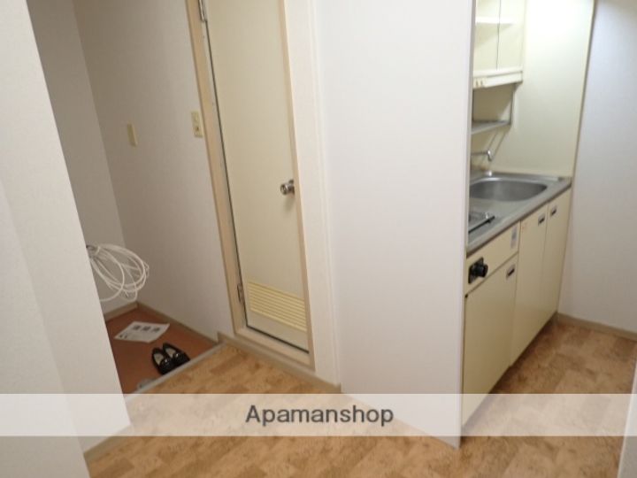 サンプラザ新橋の玄関