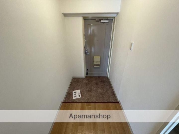 PLUM CITY RESIDENCE NEYAGAWAの玄関