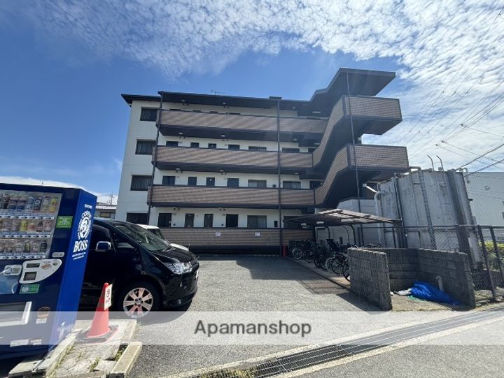 PLUM CITY RESIDENCE NEYAGAWAの外観