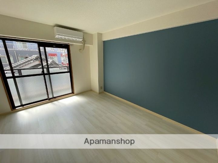 シャンテ三船Ⅲの居間