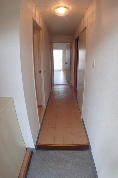 ビューテラス畷A棟の玄関