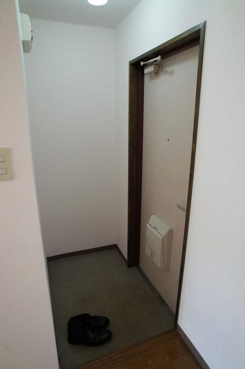 カサベルデー柳の玄関