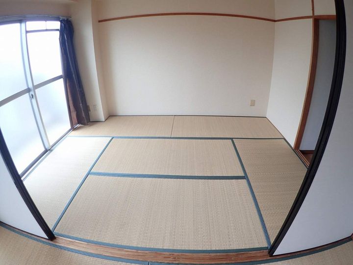 福井マンションの内装