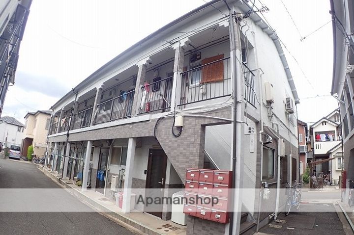 白芳荘18号館の外観