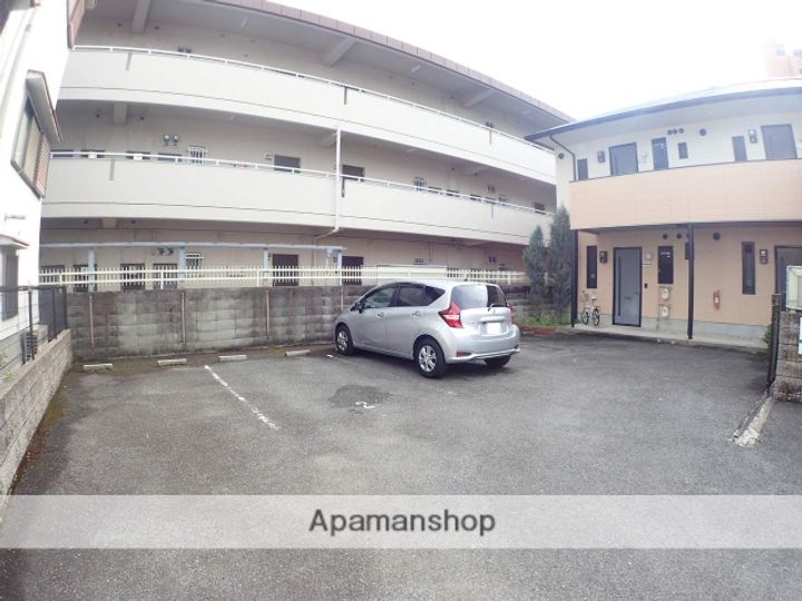 ヴォヌール・ミチのその他画像