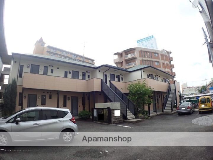 ヴォヌール・ミチの外観