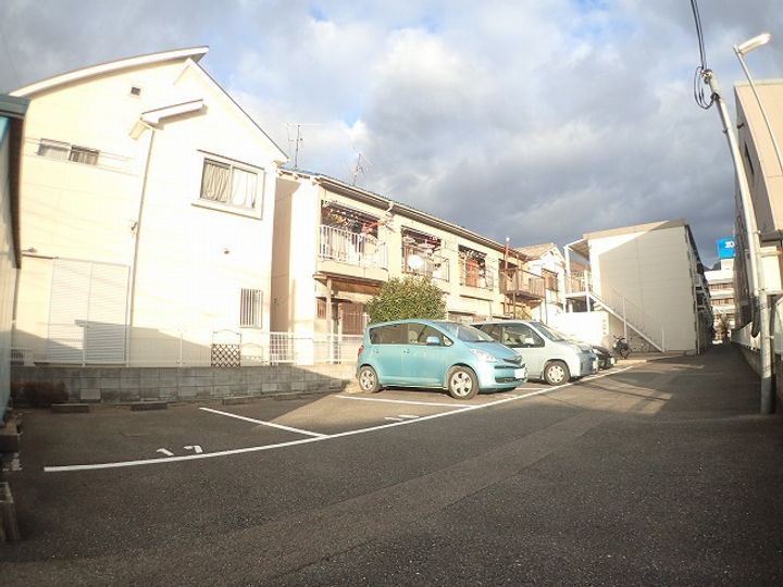 レオパレスフジの外観