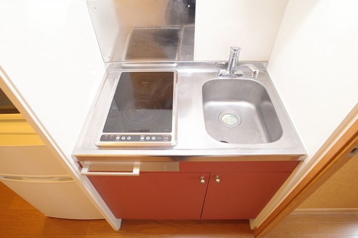 レオパレスフォレストIIのキッチン