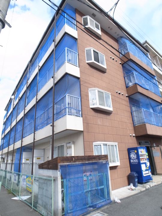 レインボーエムの外観