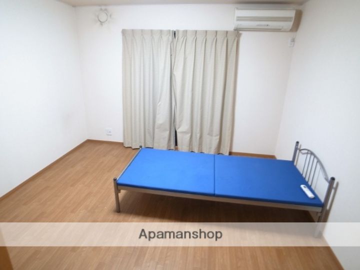 サンモールE棟の居間