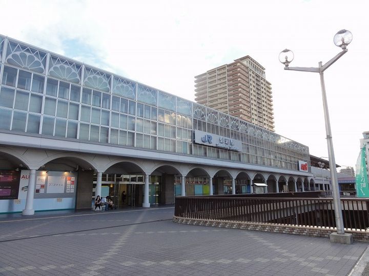 大阪府大東市灰塚4丁目の賃貸マンションの周辺