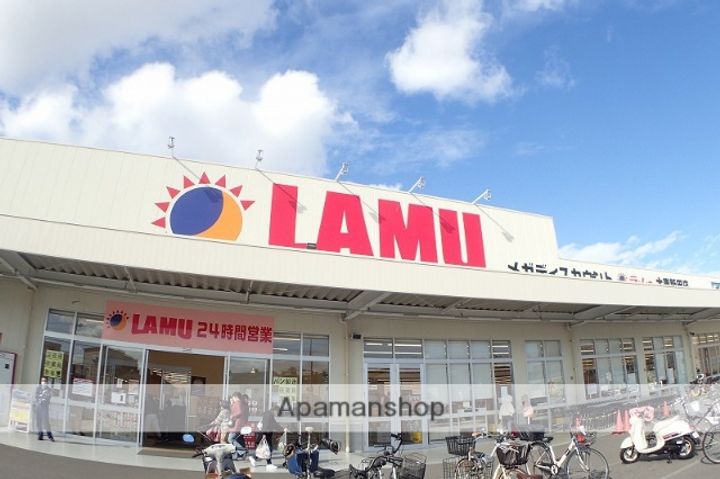 ホワイエアンノマエの周辺