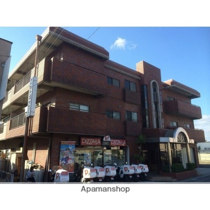 ホワイエアンノマエの外観