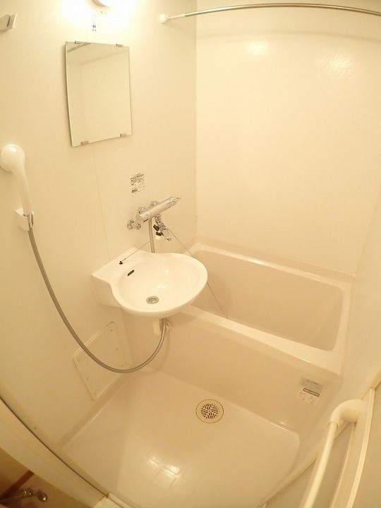 リブ野崎参道の風呂