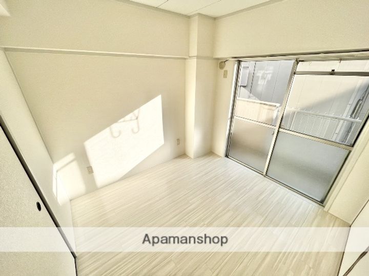 マルビシマンションの居間