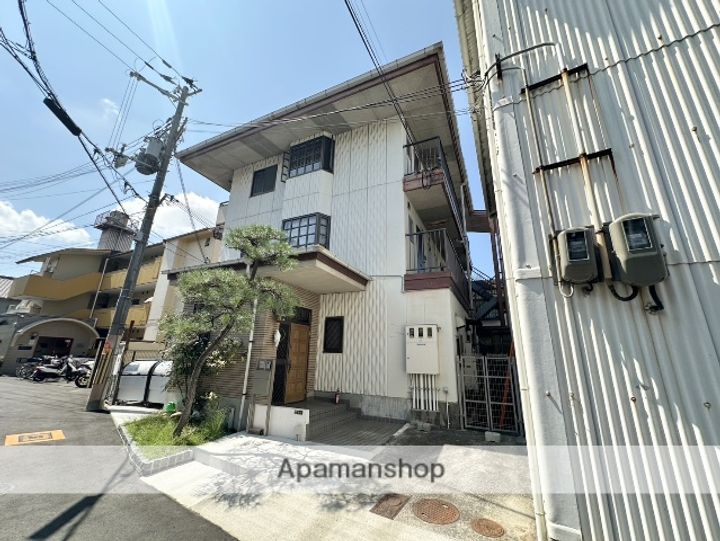 大阪府大阪市東淀川区上新庄2丁目の賃貸マンションの外観