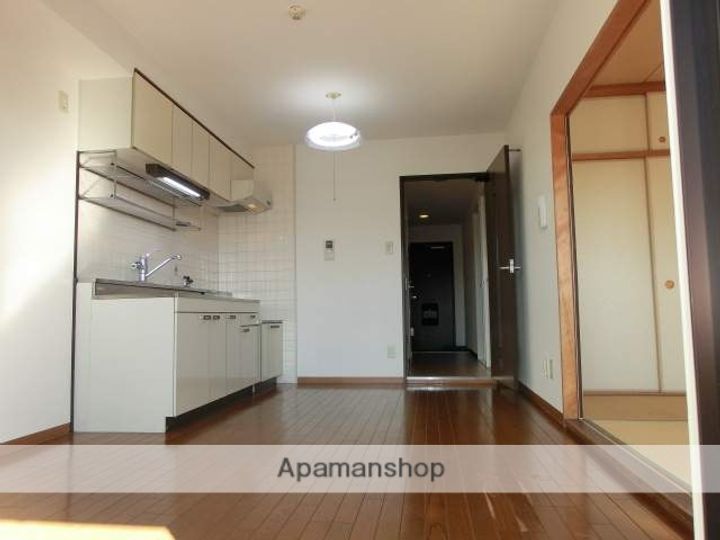 クレール大桐の居間