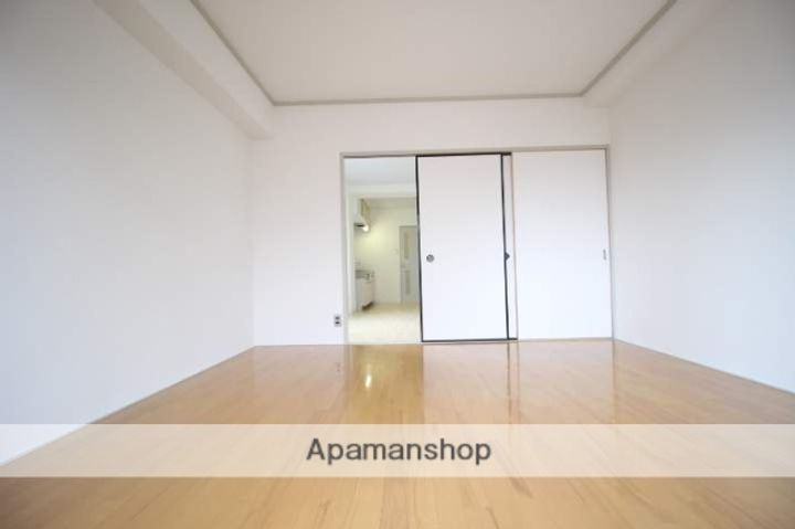 松茂マンションの居間