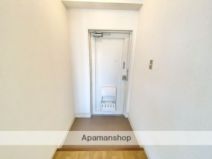 富永ハイツの玄関