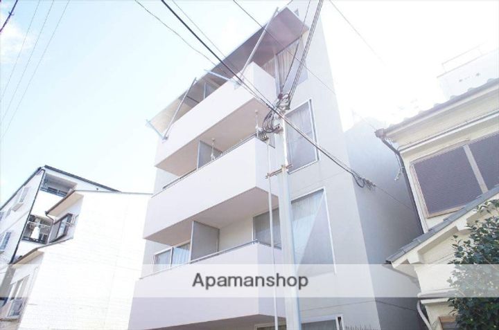 シャトレ上新庄の外観