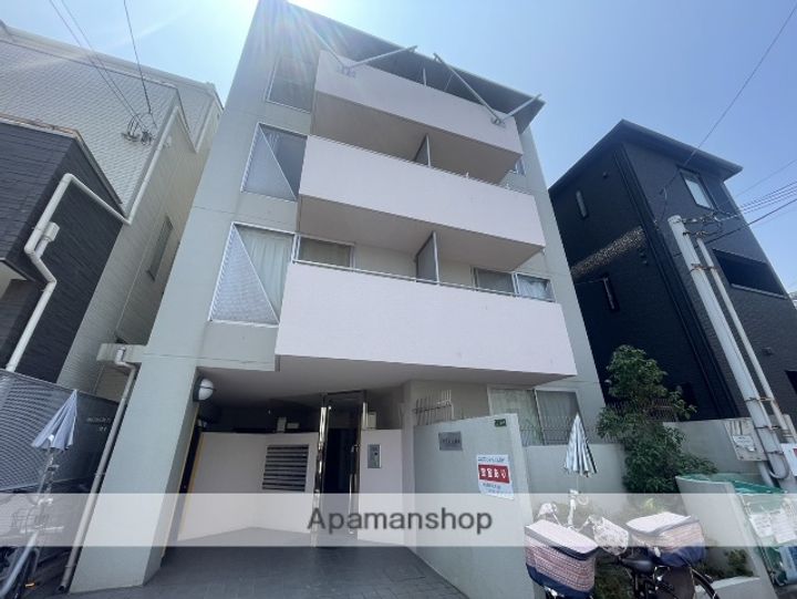 シャトレ上新庄の外観