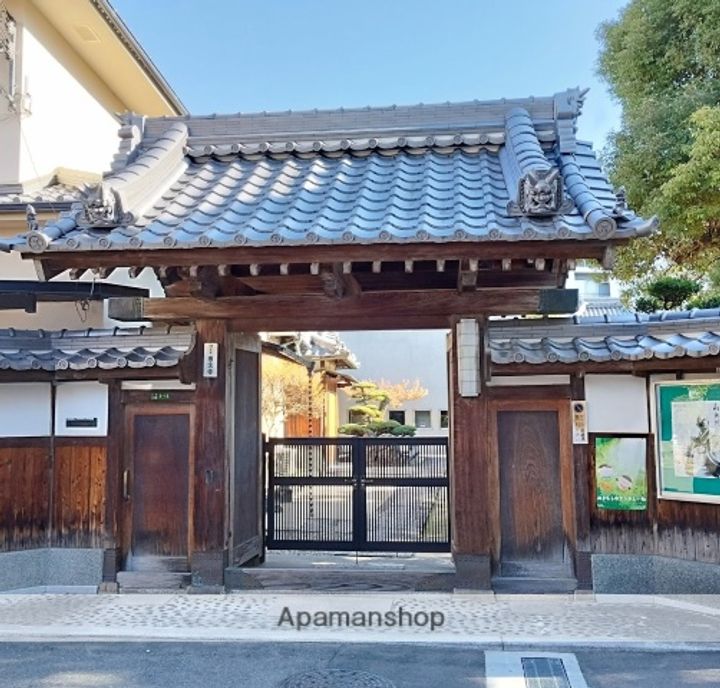 バビロン小松の周辺