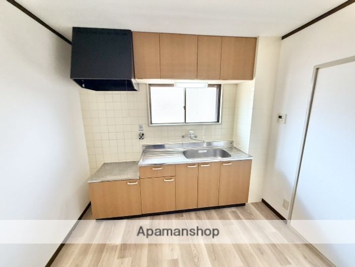 バビロン小松のキッチン