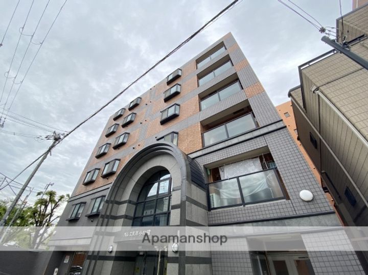 パレス東洋小松館の外観