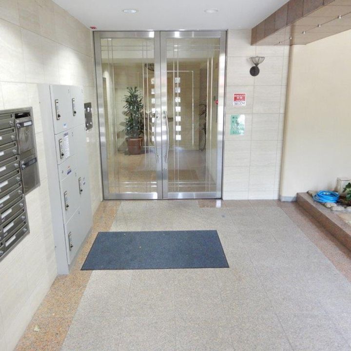 大阪府大阪市北区黒崎町の賃貸マンションの周辺