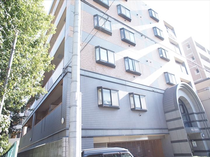 パレス東洋小松館の外観