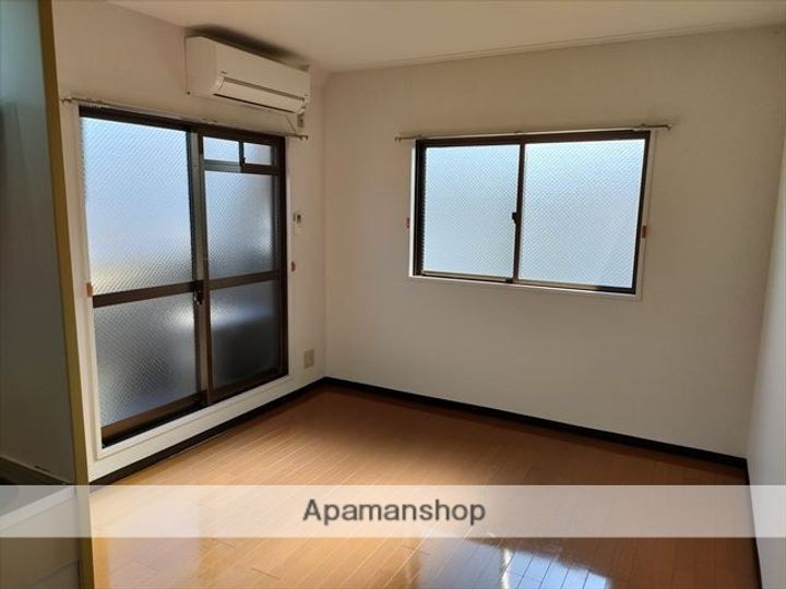 プチフラット千里山の内装