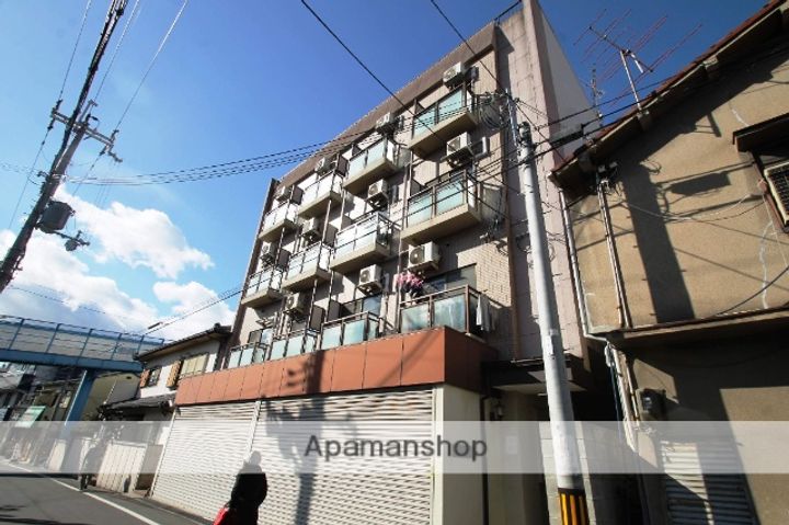 田中マンションの外観