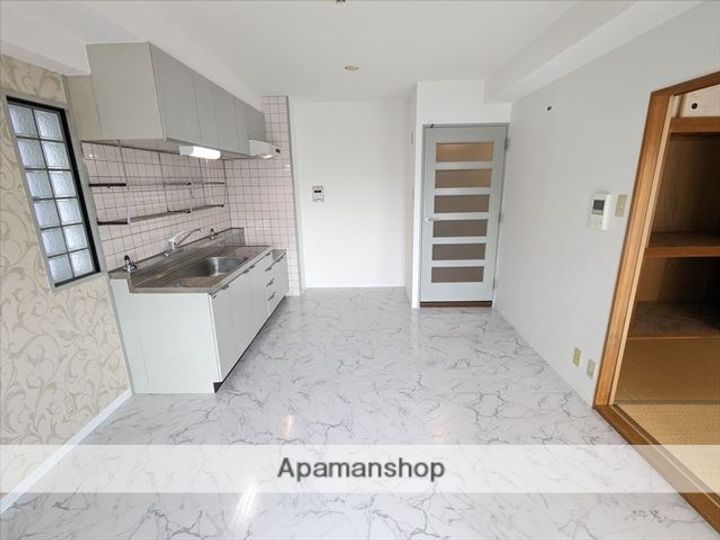 エスパシオ上新庄の居間