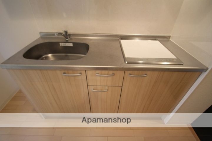 オリエンタル江坂のキッチン