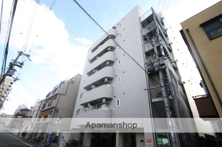 グローリア新北野の外観