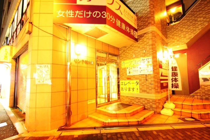 モンテ新大阪の外観