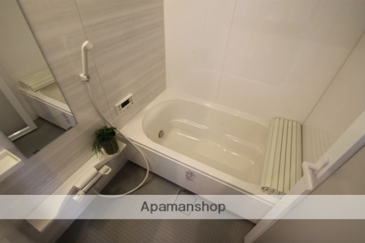 大阪府吹田市穂波町の賃貸マンションの風呂