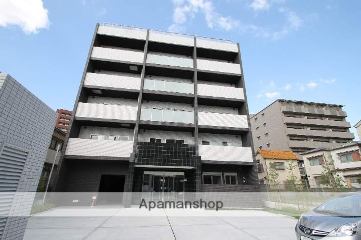 大阪府吹田市穂波町の賃貸マンションの外観