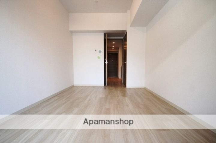 プランドール新大阪SOUTHレジデンスの居間