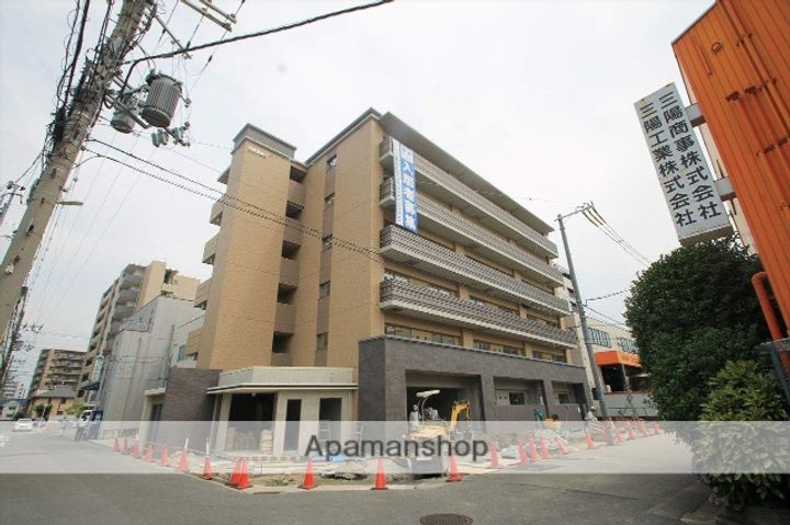 ハーヴェスト江坂の外観