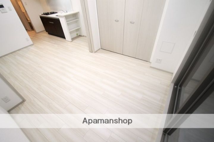 スプランディッド新大阪キャトルの居間