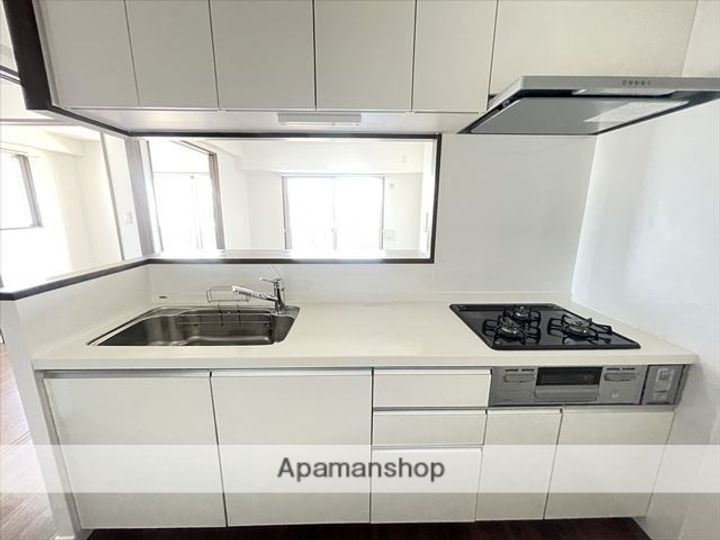 STAY ESAKAのキッチン