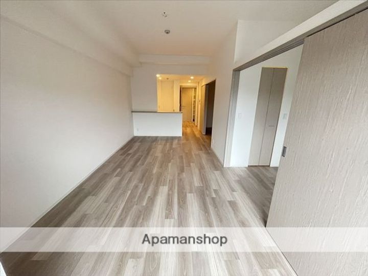 ARTIZA緑地公園の内装