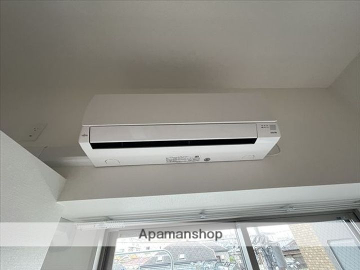 ARTIZA緑地公園の内装