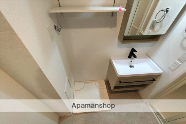 ARTIZA緑地公園の内装