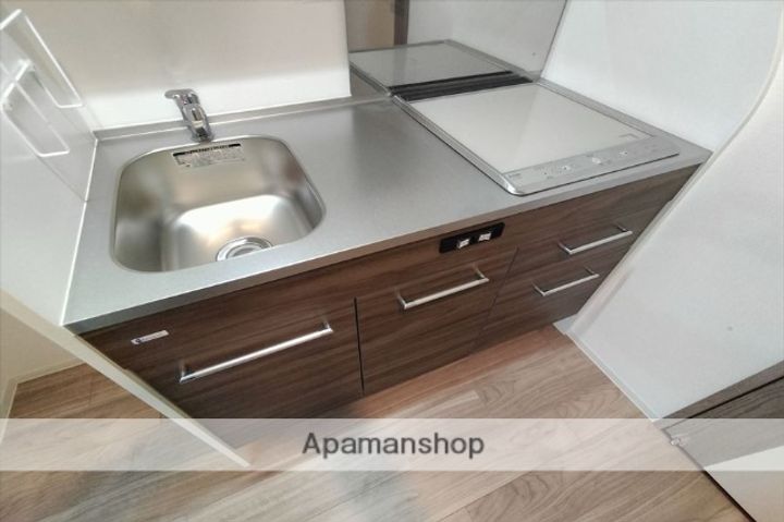 ARTIZA緑地公園のキッチン