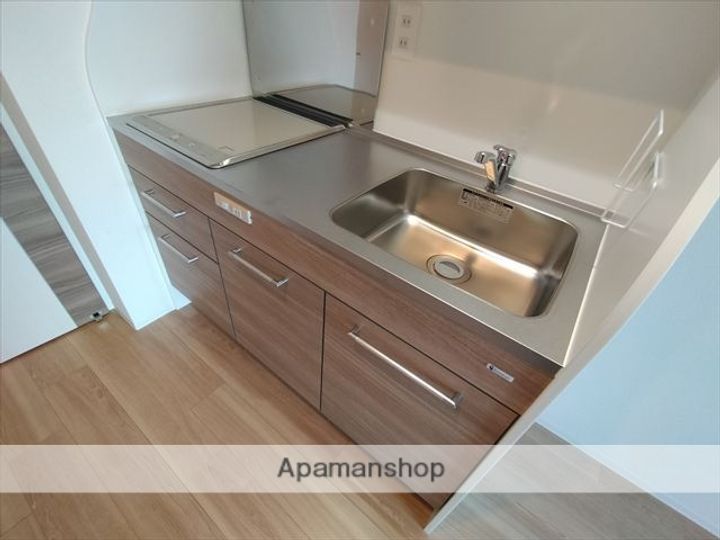 セレニテ新大阪エクラのキッチン